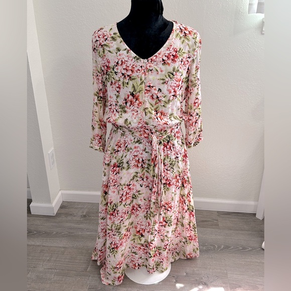 J. Jill Dresses & Skirts - J. Jill Floral Midi Dress